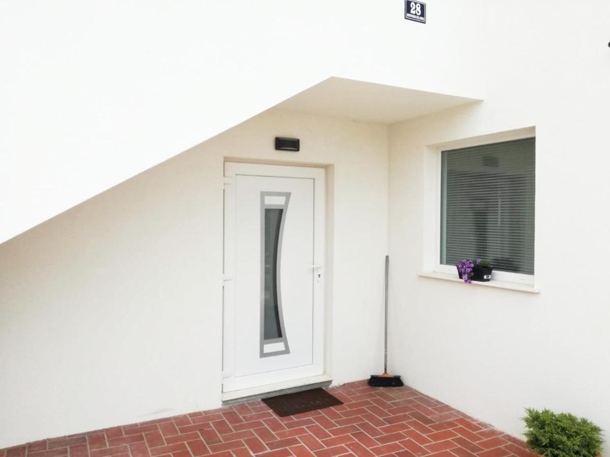 Apartmani Daniela Murter Luaran gambar