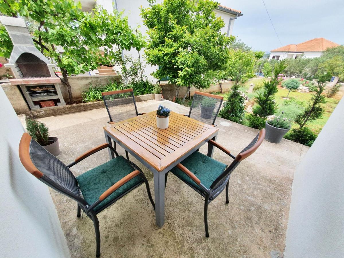Apartmani Daniela Murter Luaran gambar